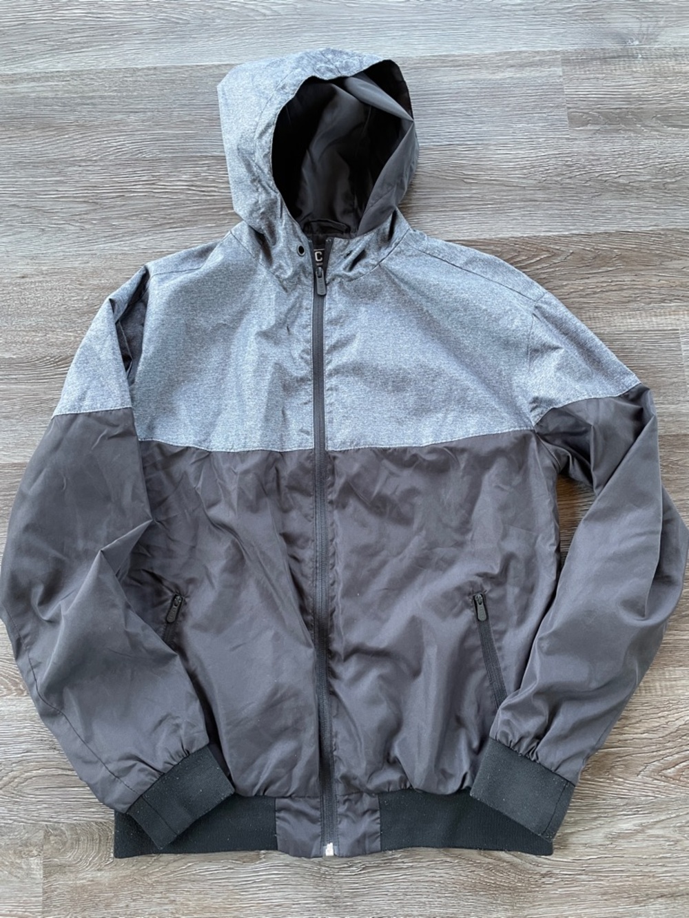 CSG Champs Sports Gear Windbreaker Jacket Men’s Medium Color Block Hooded- Gray